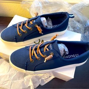 Women Canvas Fashion Sneaker Slip On Shoes